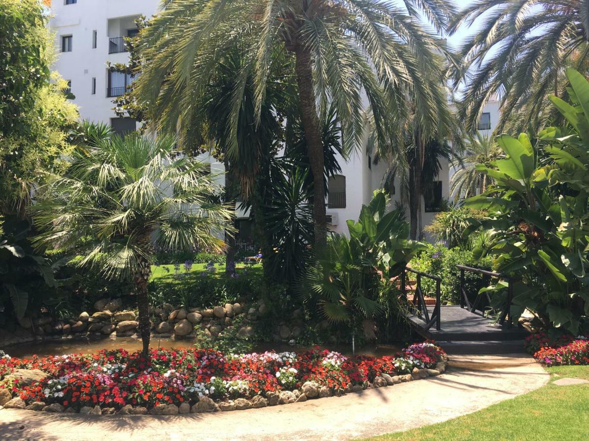 Jardines Del Puerto Apartment Marbella Exterior foto
